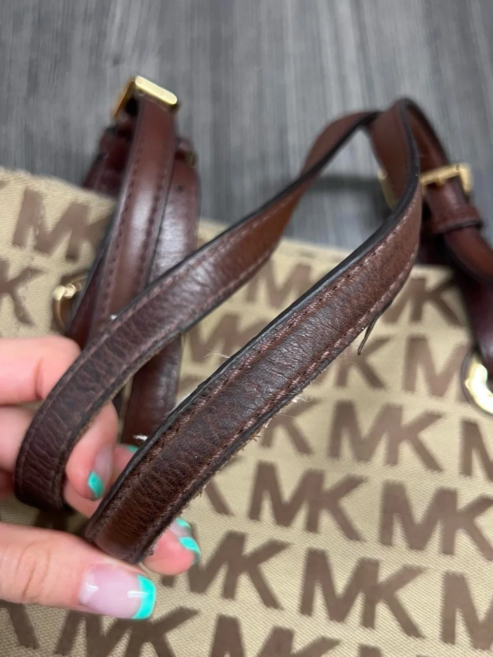 Michael Kors Jet Set signature canvas tote bag